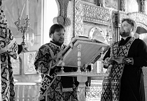 Митрополит Даниил совершил Литургию в понедельник Страстной седмицы