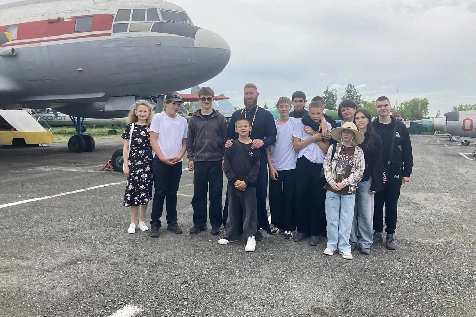 Священник из Притоболья вместе с клубом «ПроДобро» совершил поездку в Курган
