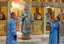 В день Почаевской иконы Божией Матери митрополит Даниил совершил Литургию в главном храме Кургана
