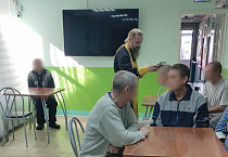 Курганский священник в очередной раз посетил социальные учреждения Кургана