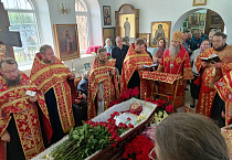 Митрополит Даниил совершил отпевание в Порт-Артурском храме Кургана