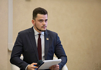 Митрополит Даниил обсудил проблемы демографии на Губернаторских чтениях в Кургане