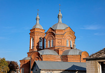 В Никольском храме села Гладковское состоялась архиерейская Литургия