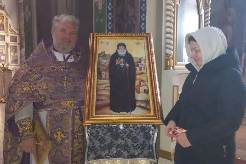 Во Введенский храм передали икону преподобного Гавриила Самтаврийского
