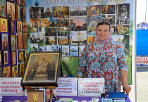 В Кургане возле Троицкого собора открылась традиционная Троицкая выставка-ярмарка
