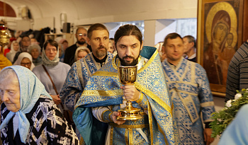Покрова Пресвятой Владычицы нашей Богородицы и Приснодевы Марии. Литургия