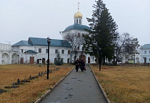 Паломники из Варгашей совершили поездку в Далматовский монастырь