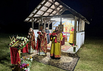 Ночная служба в честь Царственных страстотерпцев прошла в храме села Большое Чаусово