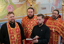 В Курганском храме Рождества Христова состоялась архиерейская пасхальная Литургия