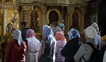 Предпразднство Воздвижения Честного и Животворящего Креста Господня. Божественная литургия