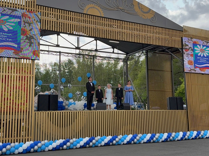 В Кургане чтецы епархиального театра Студии «Душа» в День семьи участвовали в трех концертах