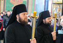 Сотни жителей Кургана пришли в Александро-Невский собор на вечерню с Чином прощения