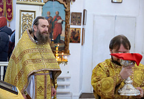 Митрополит Даниил совершил Литургию в храме Петра и Павла в Черёмухово