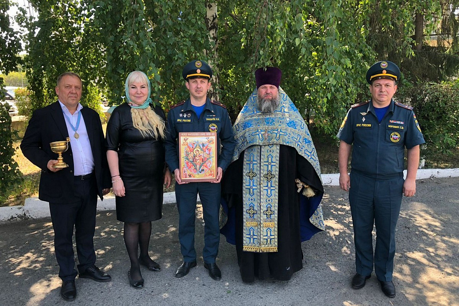 В Курганском МЧС  отслужили молебен в часовне в честь иконы «Неопалимая купина»