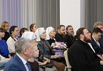 «Возвращайтесь всегда на родину…»: В Кургане презентовали фильм о православном меценате, сенаторе Сергее Муратове