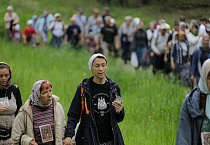 В Курганской епархии проходит традиционный Никольский крестный ход