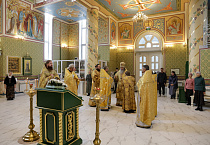 В Троицком соборе Кургана состоялась архиерейская Литургия