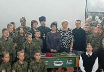 В Кургане священник участвовал в открытии «Парты Героя»