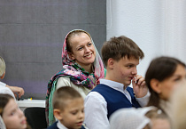 В Кургане воспитанники воскресной школы «Благовест» подготовили концерт к Дню матери