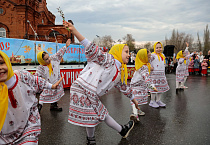 Возле кафедрального собора в Кургане состоялся пасхальный концерт