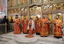 В престольный праздник Александро-Невского кафедрального собора прошла Литургия двух архиереев