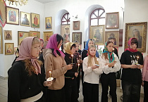 В Кургане школьники в Покров побывали в храме
