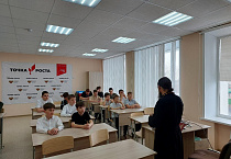 Священник провёл урок нравственности в Половинской школе