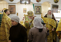 В храме села Половинное два архиерея совершили Божественную литургию