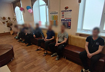 Курганский священник совершил очередной пастырский визит в наркодиспансер