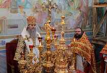 В Курганском храме Рождества Христова состоялась архиерейская пасхальная Литургия