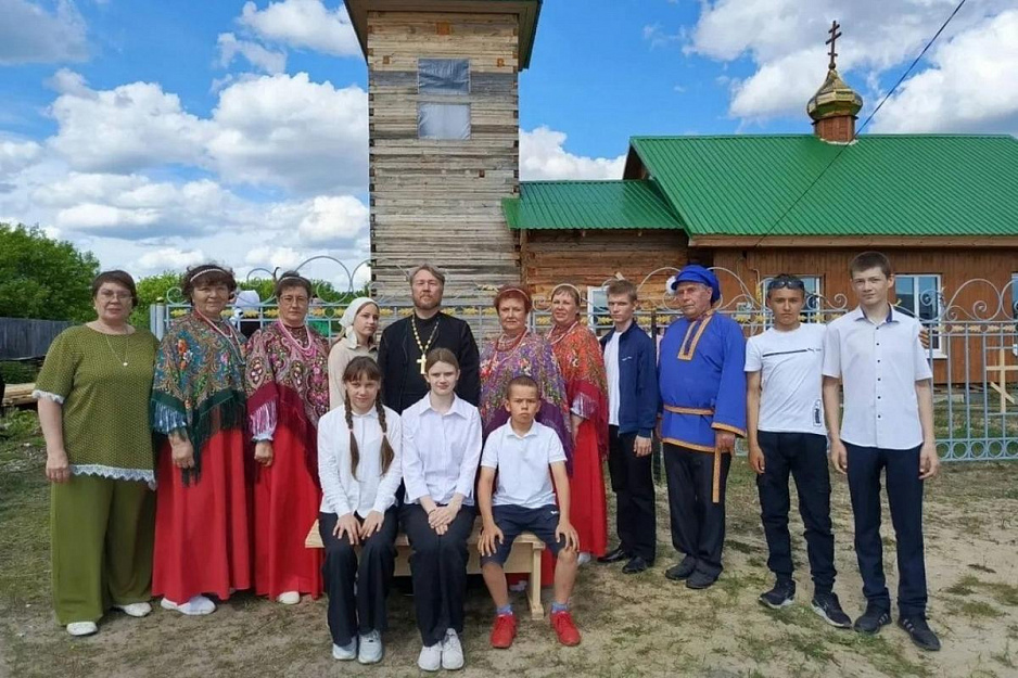 В день Святого Духа в зауральском селе Боровлянка состоялся народный праздник