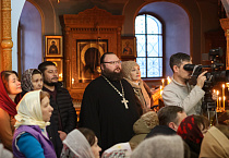 В праздник Крещения в курганском соборе выступил православный ансамбль «Дорос»