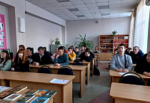 Сотрудник миссионерского отдела Курганской епархии встретилась со студентами КГК