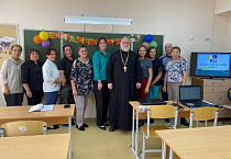 Священник из села Рычково посетил педсовет в местной школе