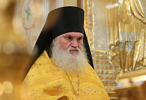 Митрополит Даниил на Литургии призвал молиться Патриарху Тихону и всем новомученикам, которые приняли волю Божию, не усомнившись в своей вере