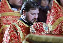 Митрополит Даниил в Антипасху совершил Таинство Венчания