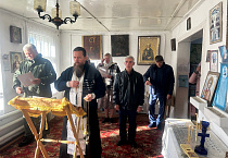 Варгашинский священник вновь побывал в дальнем селе