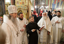 В главном соборе Зауралья встретили Пасху Христову