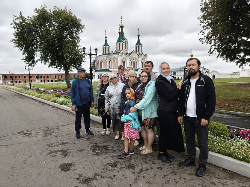 Прихожане курганского храма посетили место подвига преподобного Далмата Исетского
