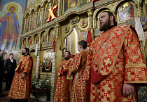 В главном соборе Зауралья встретили Пасху Христову