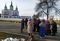 Группа «социальных туристов» из Кургана посетила Далматовский монастырь