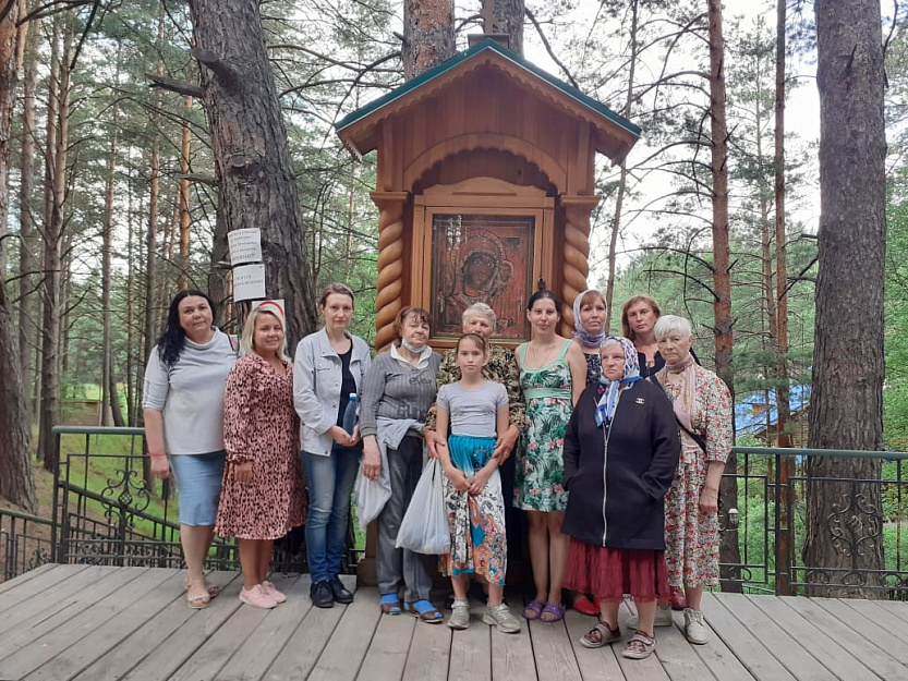 Паломники из Кургана посетили Чимеевский монастырь