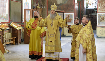 Литургия в день памяти свт. Агафангела исп., митр. Ярославского