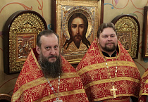 В престольный праздник Александро-Невского кафедрального собора прошла Литургия двух архиереев