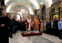 В престольный праздник Александро-Невского кафедрального собора прошла Литургия двух архиереев