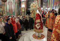 В главном соборе Зауралья встретили Пасху Христову