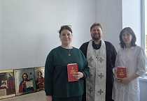 В Кетовской больнице открыли молебную комнату