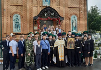 Курганские школьники посетили Пантелеимоновский храм