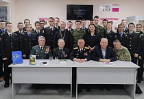 В День разведчика в Кургане кадеты встретились с ветеранами военной службы
