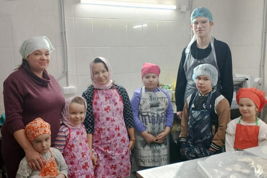 В храме города Кургана прошёл четвёртый мастер-класс по изготовлению просфор